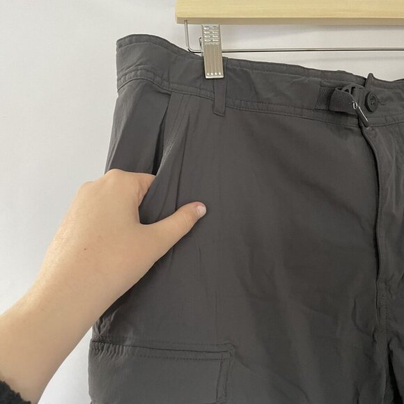 REI Co-Op Mens Cargo Shorts 40W X 30L Gray Nylon With Pockets & Belt Loops - Picture 4 of 10